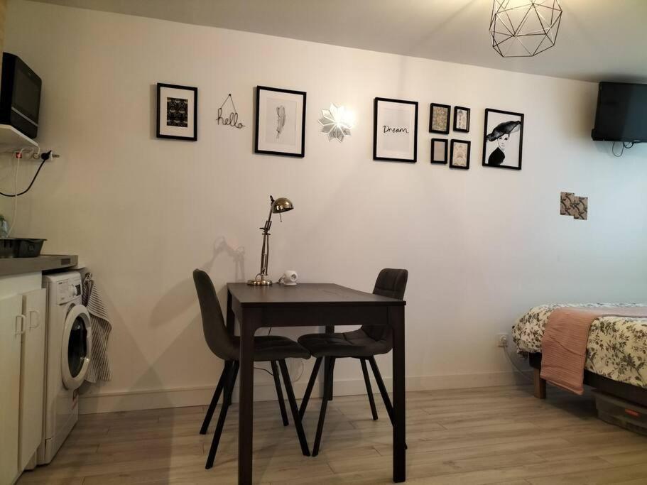Orleans Hypercentre Articles Fitness Et Bebe Appartement Buitenkant foto